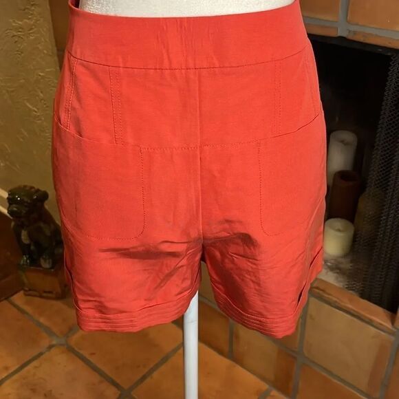 Tory Burch Coral Cotton/Silk Mini Pleated Shorts, 6! - Picture 3 of 8